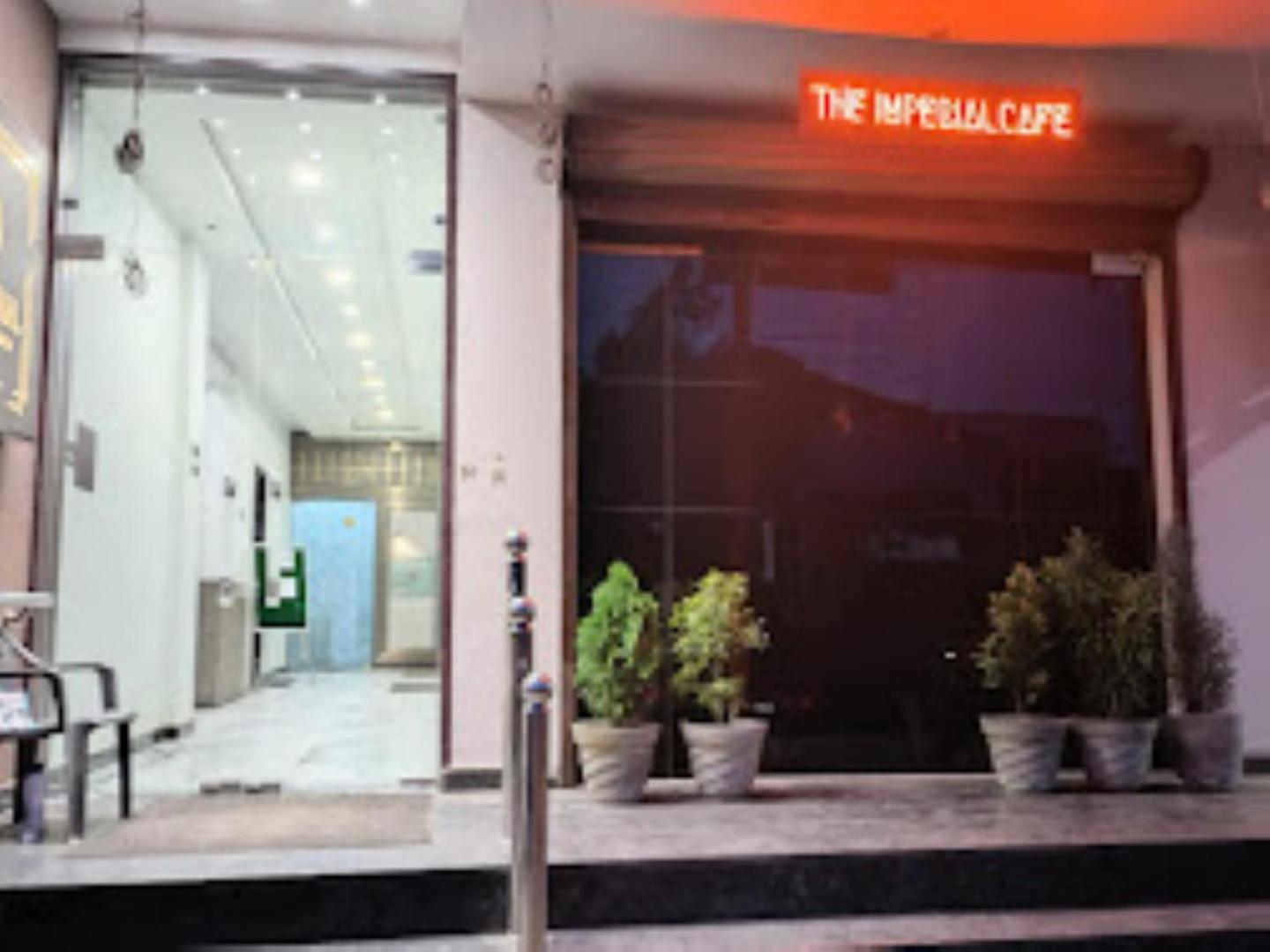 The Imperial Hotel And Convention Centre Kanpur Exterior foto